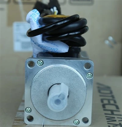 QX seriel servomotor